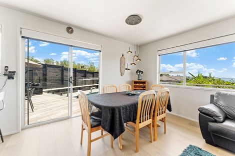 Photo of property in 300 Whangaparaoa Road, Stanmore Bay, Whangaparaoa, 0932
