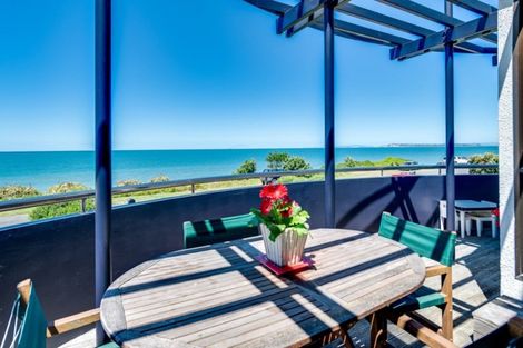 Photo of property in 129 North Shore Road, Eskdale, Napier, 4182