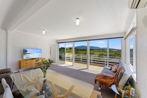 Photo of property in 11 Makora Road, Otaihanga, Paraparaumu, 5036
