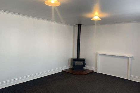 Photo of property in 98 Pembroke Street, Carterton, 5713