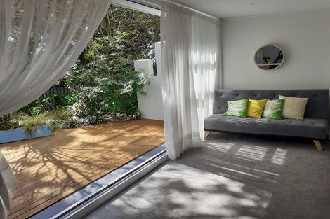 Photo of property in 20/73 Princes Street, Northcote Point, Auckland, 0627