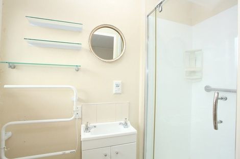 Photo of property in 2/10 Kallaroo Place, Botany Downs, Auckland, 2010