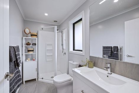 Photo of property in 13 Kimbolton Street, Rototuna North, Hamilton, 3210