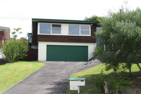 Photo of property in 1 Cloverly Crescent, Campbells Bay, Auckland, 0630
