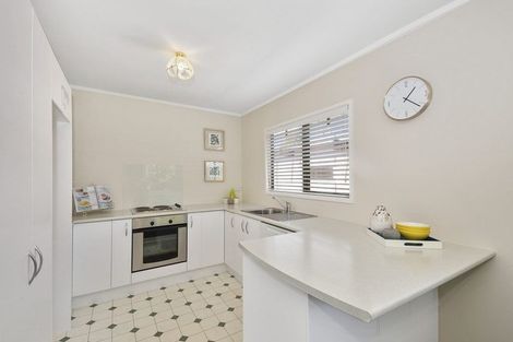 Photo of property in 9c John F Kennedy Place, Glen Eden, Auckland, 0602