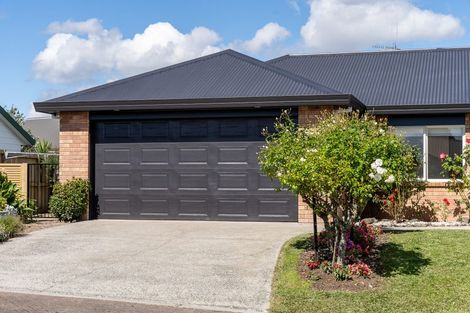 Photo of property in 35 Northmeadow Drive, Rototuna, Hamilton, 3210