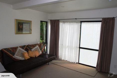 Photo of property in 3 Nadine Place, Mangere Bridge, Auckland, 2022