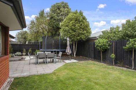 Photo of property in 19a Bideford Place, Dallington, Christchurch, 8061