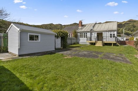 Photo of property in 15 Grierson Street, Naenae, Lower Hutt, 5011