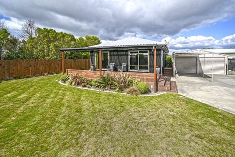 Photo of property in 16 Arklow Place, Flaxmere, Hastings, 4120