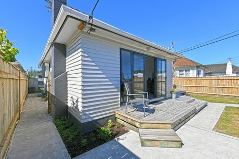 Photo of property in 10 Oak Street, Ebdentown, Upper Hutt, 5018