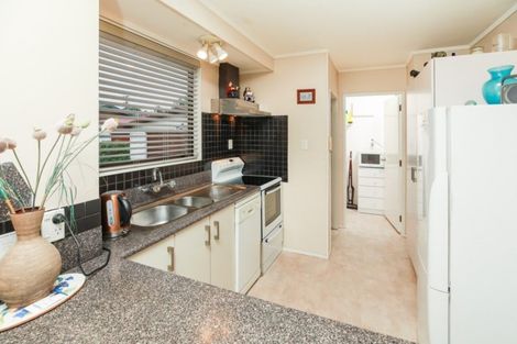 Photo of property in 2 Nyanza Street, Nawton, Hamilton, 3200