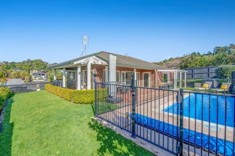 Photo of property in 14 Astor Place, Orewa, 0931