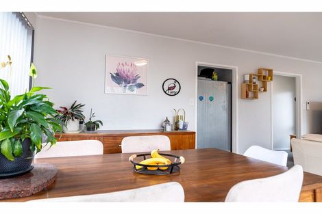 Photo of property in 1/16 Edwin Freeman Place, Ranui, Auckland, 0612