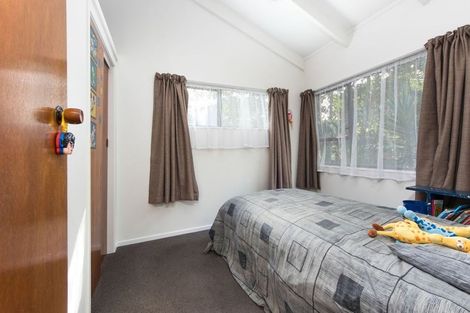 Photo of property in 14 Woodhouse Place, West Harbour, Auckland, 0618