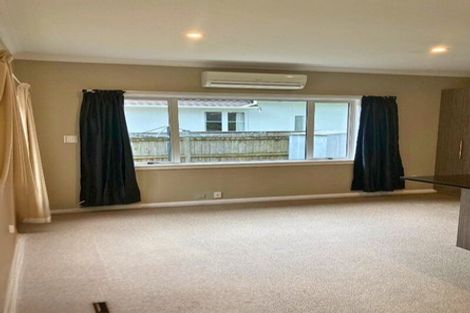 Photo of property in 12 Montgomery Terrace, Hokowhitu, Palmerston North, 4410