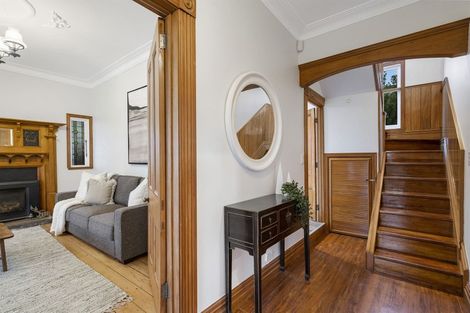 Photo of property in 28 Rangatira Road, Birkenhead, Auckland, 0626