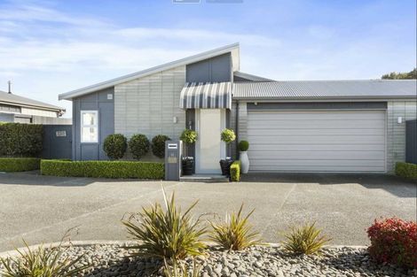 Photo of property in 11 Lennon Way, Papamoa Beach, Papamoa, 3118