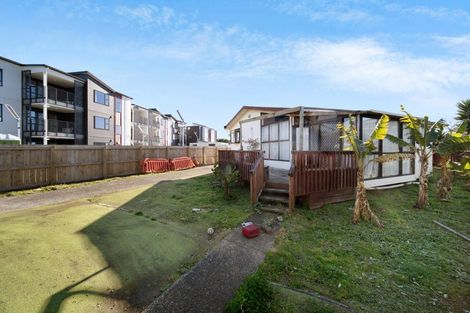 Photo of property in 20 Watchfield Close, Mangere, Auckland, 2022