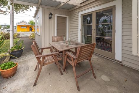 Photo of property in 104 Glasgow Street, Whanganui, 4500