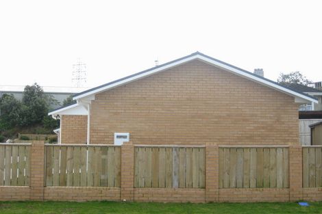 Photo of property in 9b Simons Street, Moturoa, New Plymouth, 4310