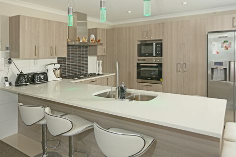 Photo of property in 16a Cedar Heights Avenue, Massey, Auckland, 0614