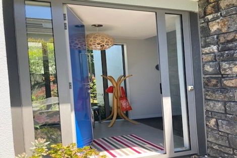 Photo of property in 7 Merani Street, Narrow Neck, Auckland, 0622