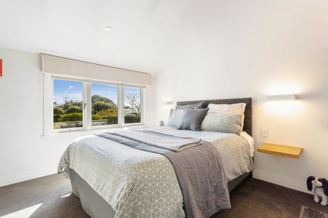 Photo of property in 31 Seacliffe Avenue, Belmont, Auckland, 0622
