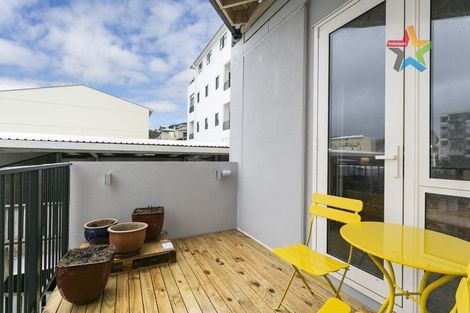 Photo of property in De Vere Apartments, 14/23 Tennyson Street, Te Aro, Wellington, 6011