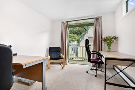 Photo of property in 2/168 Tinakori Road, Thorndon, Wellington, 6011