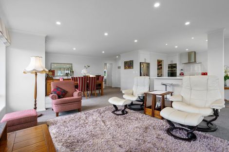 Photo of property in 44 Rose Leigh Drive, Cambridge, 3434