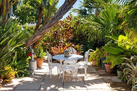 Photo of property in 170 Vigor Brown Street, Napier South, Napier, 4110