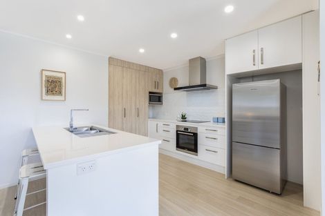 Photo of property in 15 Clifford Close, Leamington, Cambridge, 3432