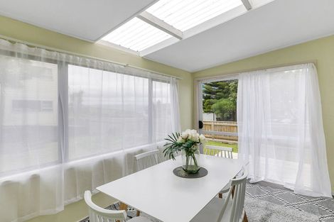 Photo of property in 1 Crown Hill, Titahi Bay, Porirua, 5022