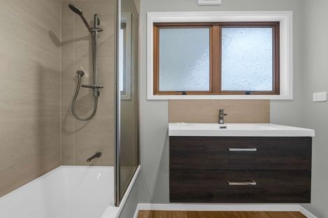 Photo of property in 45 Sandspit Road, Waiuku, 2123