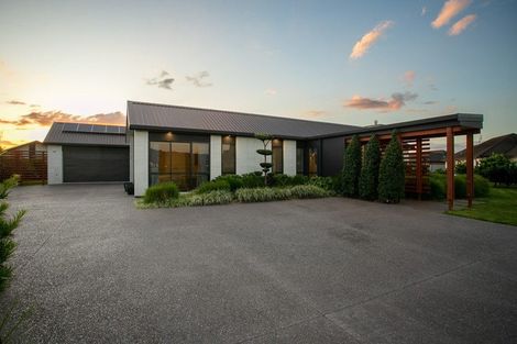 Photo of property in 75 Baxter Michael Crescent, Cambridge, 3434