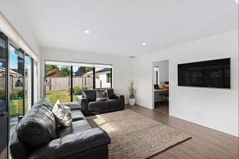 Photo of property in 13 Rodeo Place, Outram, 9019