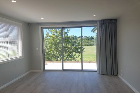 Photo of property in 3 Pae Moana Place, Stanmore Bay, Whangaparaoa, 0932