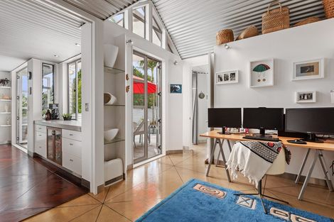 Photo of property in 31 Tizard Road, Birkenhead, Auckland, 0626