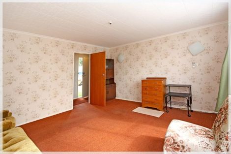 Photo of property in 13 Signal Street, Foxton Beach, Foxton, 4815