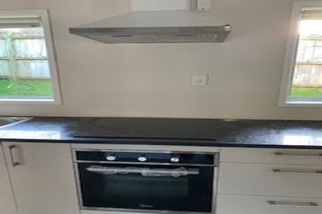 Photo of property in 1/57 Chartwell Avenue, Glenfield, Auckland, 0629