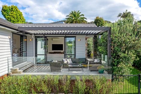 Photo of property in 15 Javelin Close, Gulf Harbour, Whangaparaoa, 0930