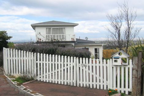 Photo of property in 13 Delhi Road, Hospital Hill, Napier, 4110