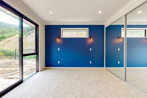 Photo of property in 122 Silverstream Road, Crofton Downs, Wellington, 6035