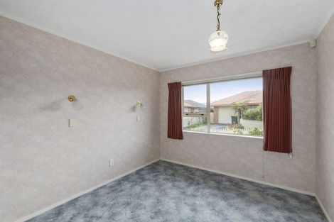 Photo of property in 3 Cumberland Court, Levin, 5510