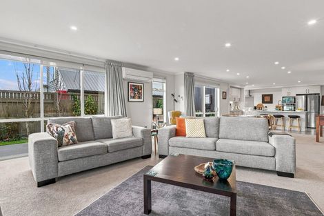 Photo of property in 14 Clifford Close, Leamington, Cambridge, 3432
