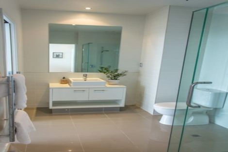 Photo of property in Sentinel Apartments, 902/3 Northcroft Street, Takapuna, Auckland, 0622