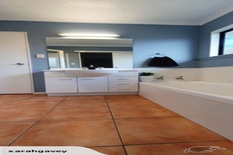 Photo of property in 30 Eclipse Terrace, Welcome Bay, Tauranga, 3112