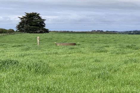 Photo of property in 275/267 Waitara Road, Brixton, Waitara, 4382