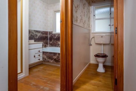 Photo of property in 126 Seaview Road, Whangamata, 3620